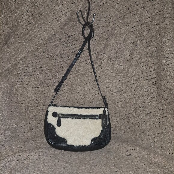 COACH-Rhyder-Shearling Black Leather-36490-Crossbody-Bag Charm-Near Mint - Picture 1 of 8